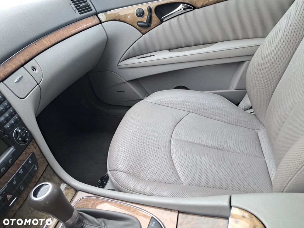 Mercedes-Benz Klasa E 500 4-Matic Avantgarde - 17