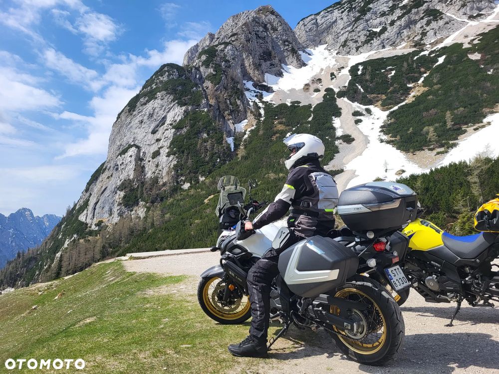 Suzuki V-STROM - 2