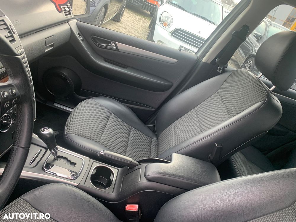 Mercedes-Benz A 180 - 20