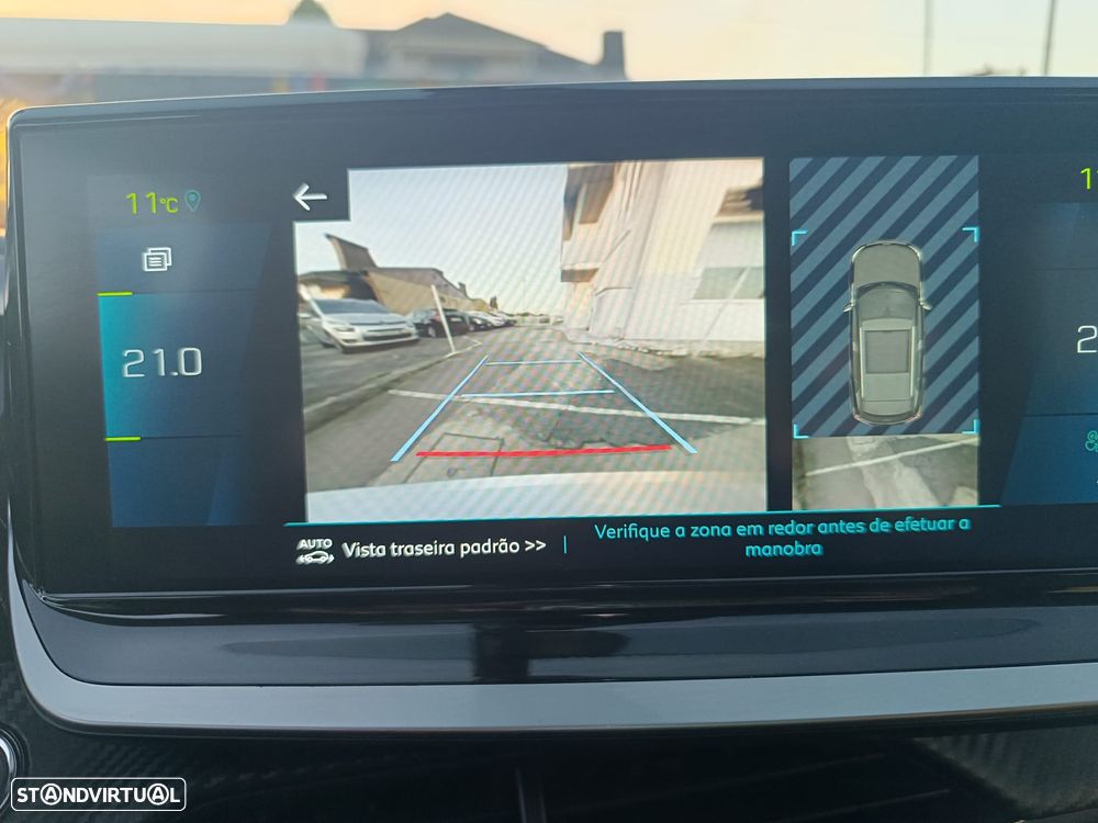 Peugeot e-2008 Allure Pack - 17