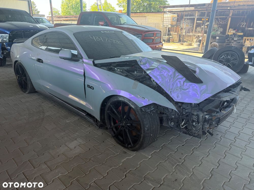 Ford Mustang 5.0 Ti-VCT V8 GT - 10