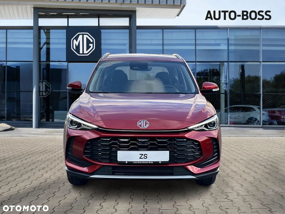 MG ZS Hybrid+ - 8