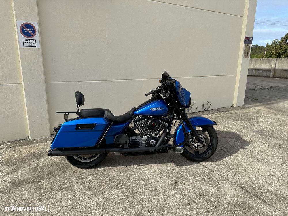 Harley-Davidson FLHT - 6