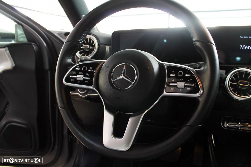 Mercedes-Benz A 250 e 8G-DCT Progressive - 9