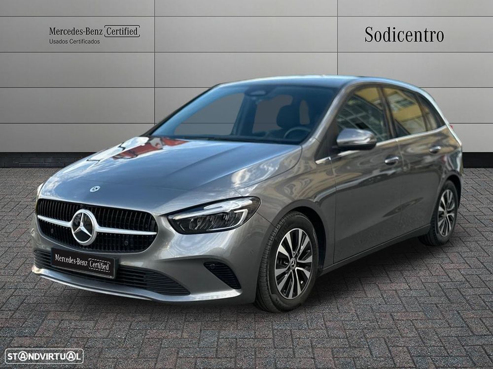 Mercedes-Benz B 180