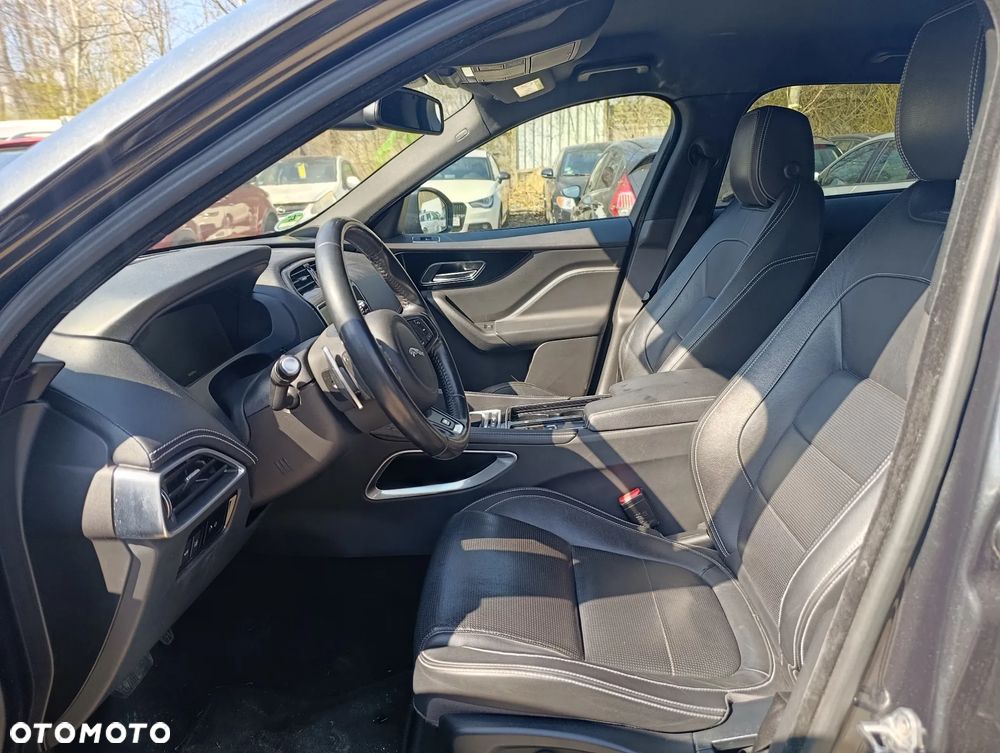 Jaguar F-Pace D300 AWD R-Dynamic SE - 21
