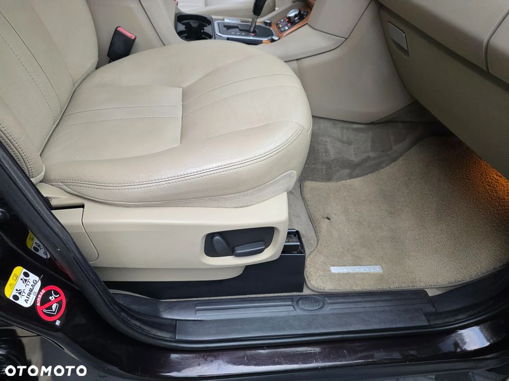 Land Rover Discovery 2.7D V6 HSE - 14