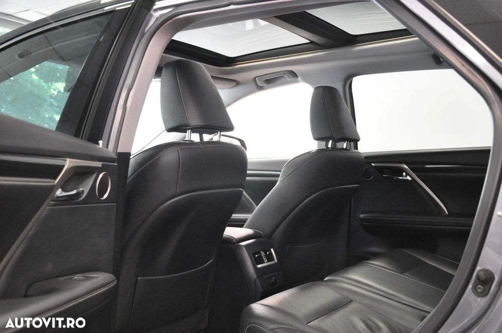 Lexus Seria RX - 19