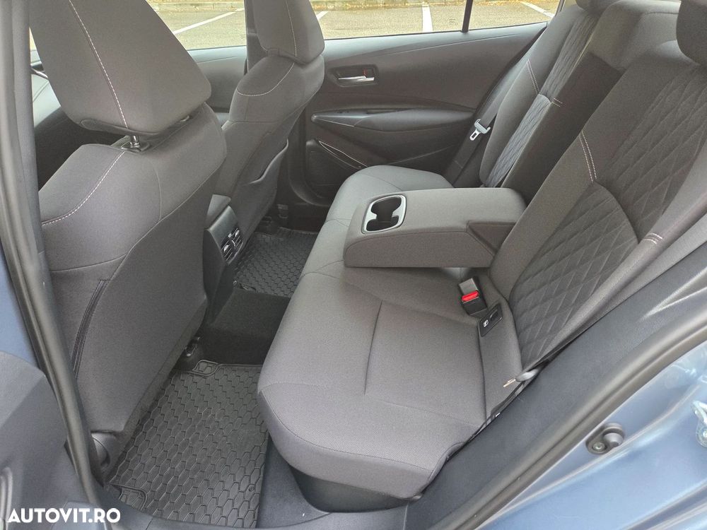 Toyota Corolla Sedan 1.8 HSD Dynamic - 26