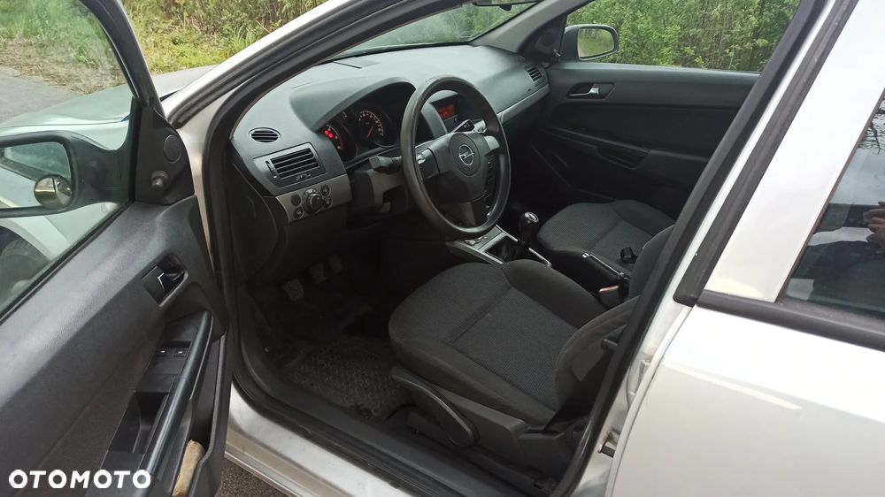Opel Astra 1.7 CDTI Edition - 9