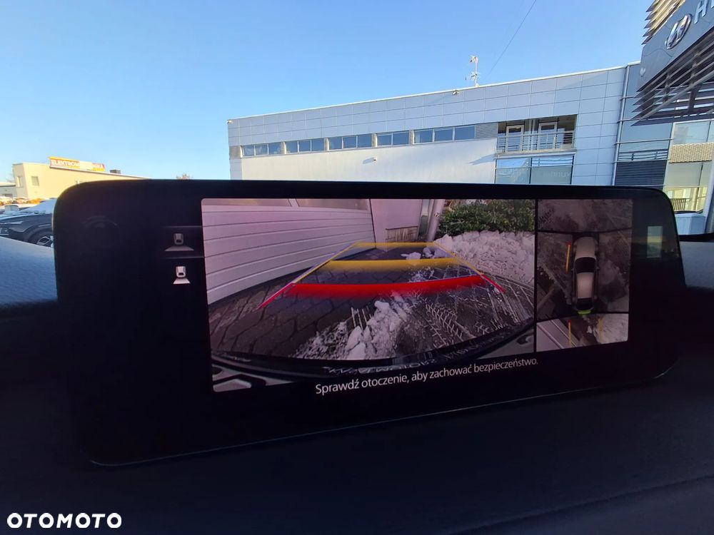 Mazda 3 2.0 mHEV Takumi - 14