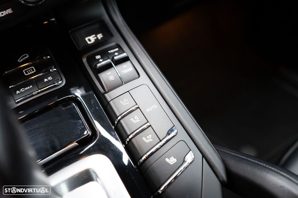 Porsche Cayenne S E-Hybrid Platinum Edition - 31