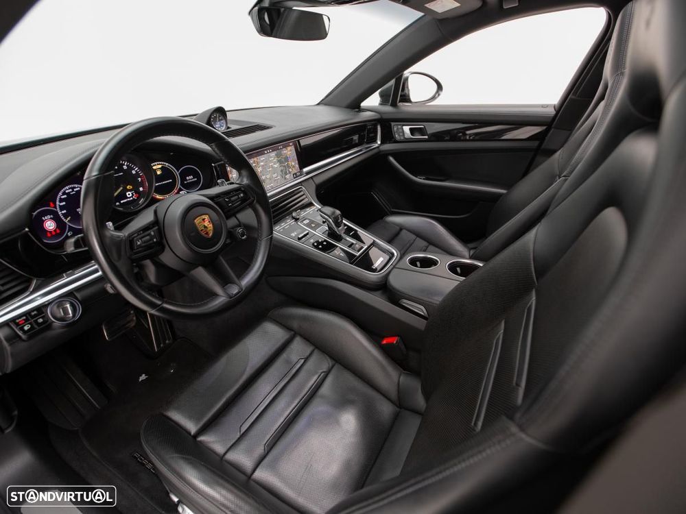 Porsche Panamera 4 E-Hybrid - 8
