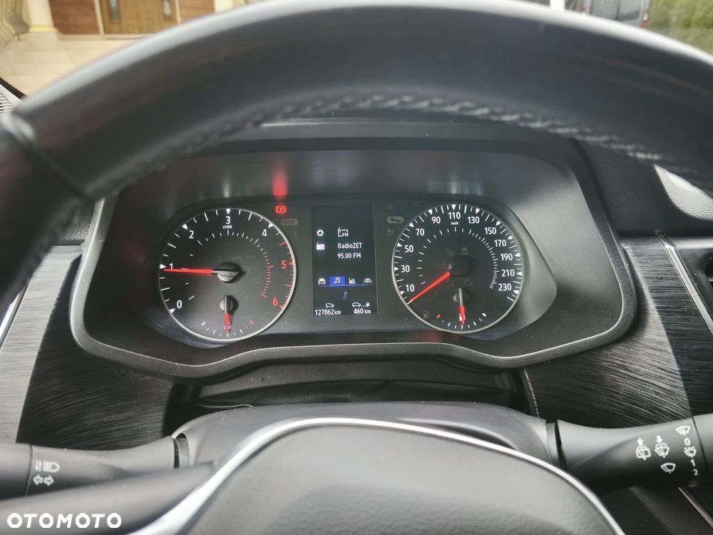 Renault Trafic 2.0 dCi - 13