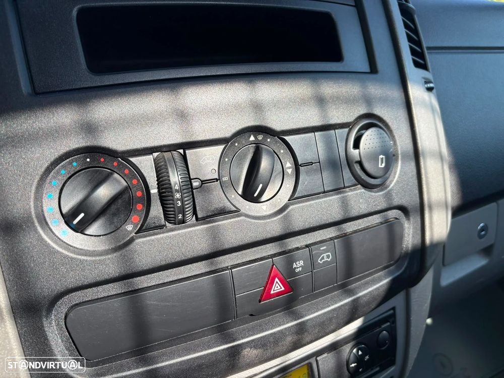 Volkswagen CRAFTER - 9