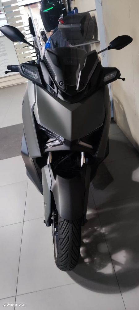 Yamaha X-Max - 2