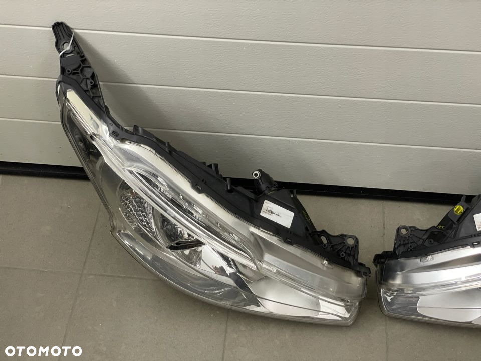 PEUGEOT 208 SOCZEWKA LED LAMPY PRZÓD EUROPA - 6