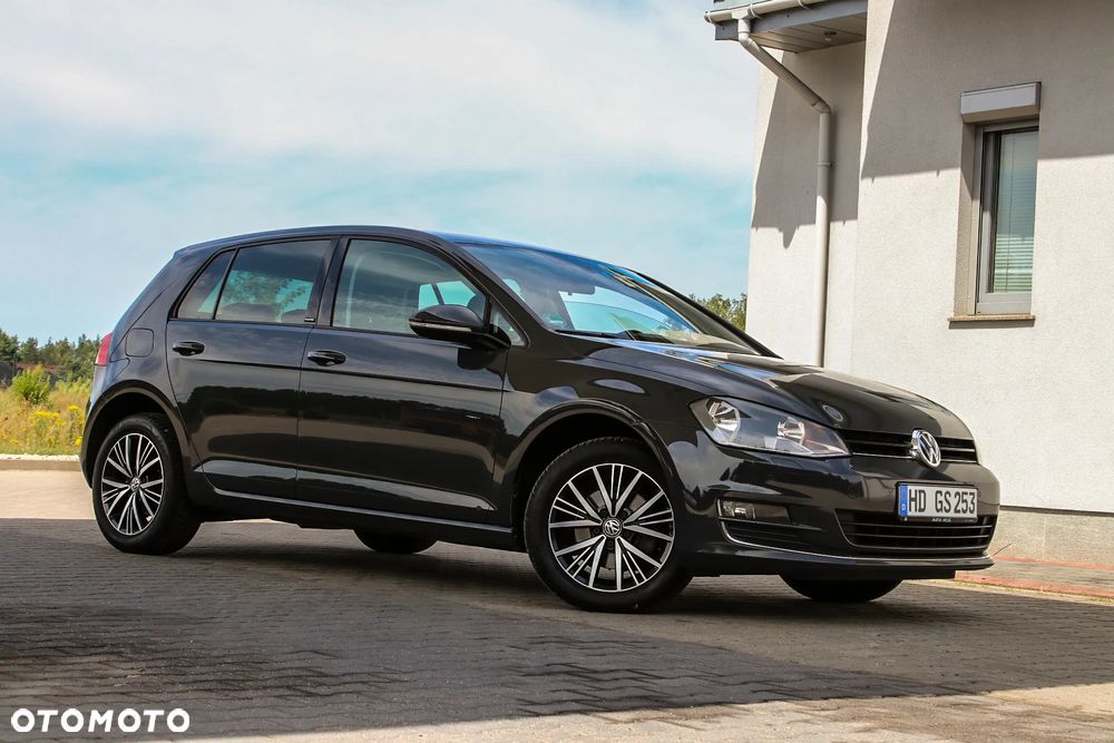 Volkswagen Golf 1.6 TDI BlueMotion Technology Allstar - 12
