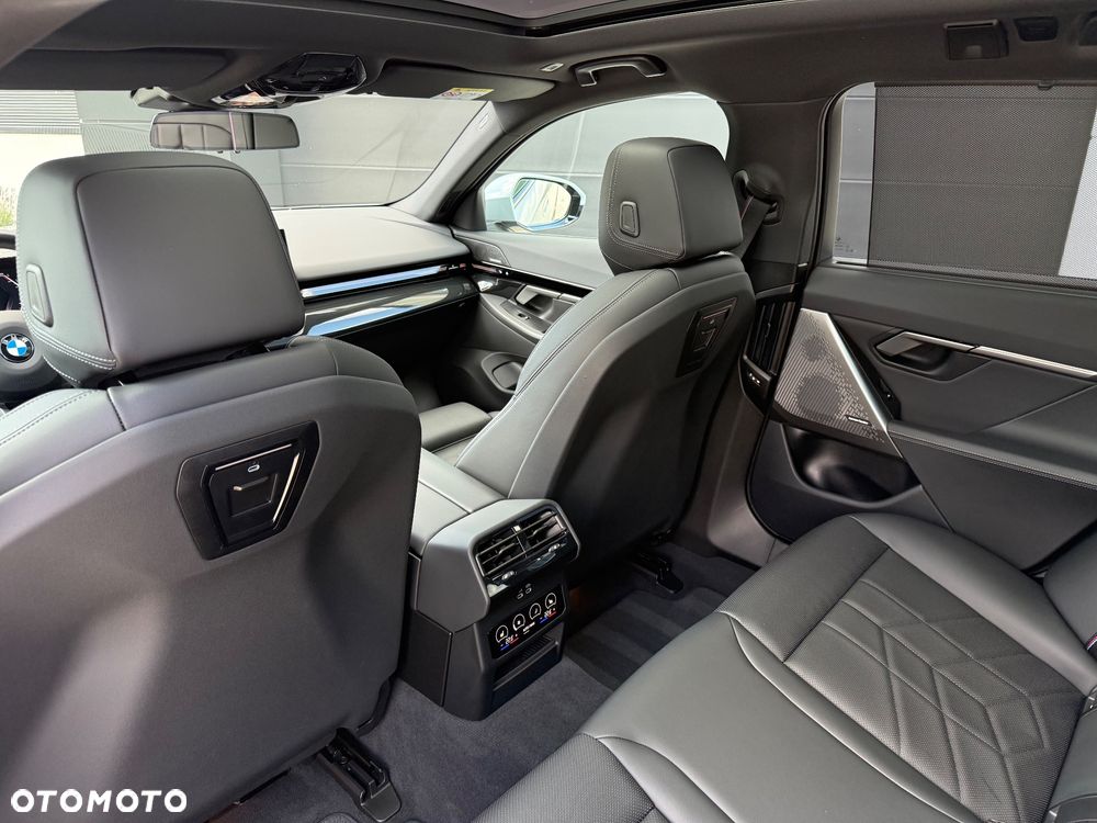BMW Seria 5 520d xDrive mHEV M Sport - 40