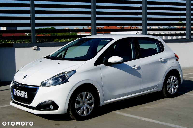 Peugeot 208 PureTech 82 Start & Stop Allure - 13