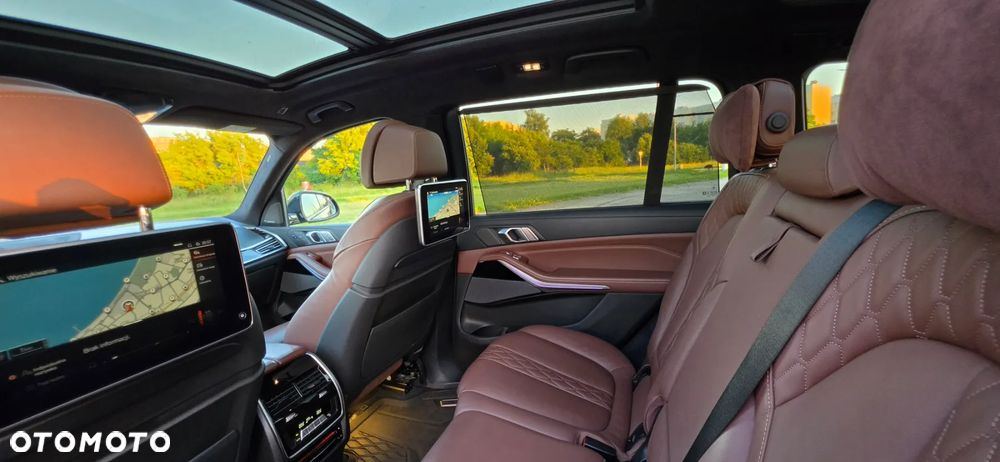 BMW X7 - 22