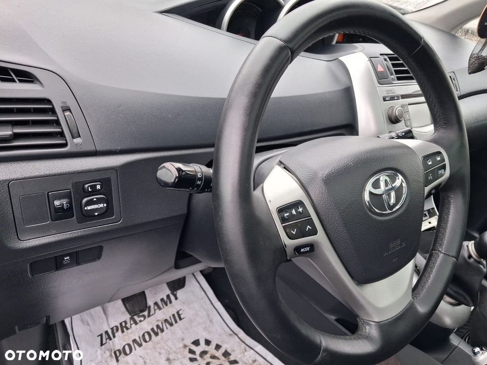 Toyota Verso 2.0 D-4D Premium 7os - 20