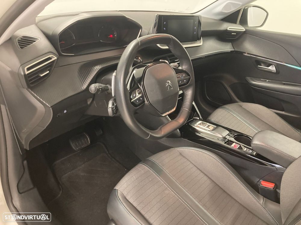 Peugeot 208 1.2 PureTech Allure EAT8 - 16