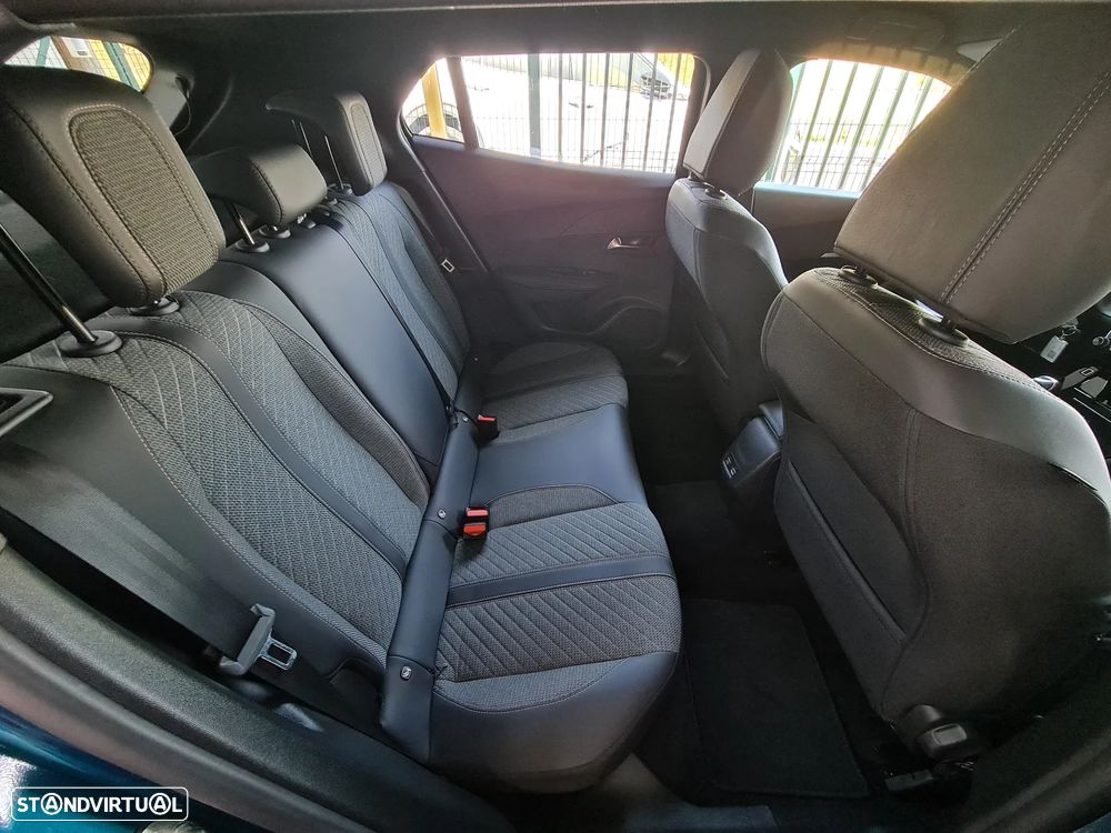 Peugeot 2008 1.2 PureTech Allure Pack - 12