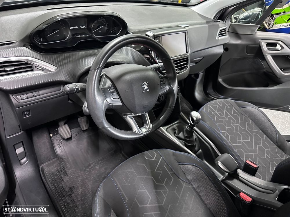 Peugeot 2008 1.5 BlueHDi Allure - 16