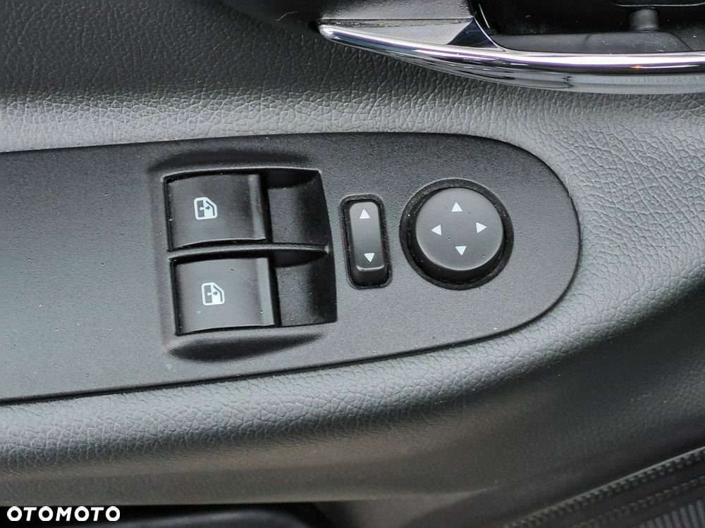 Lancia Ypsilon - 36