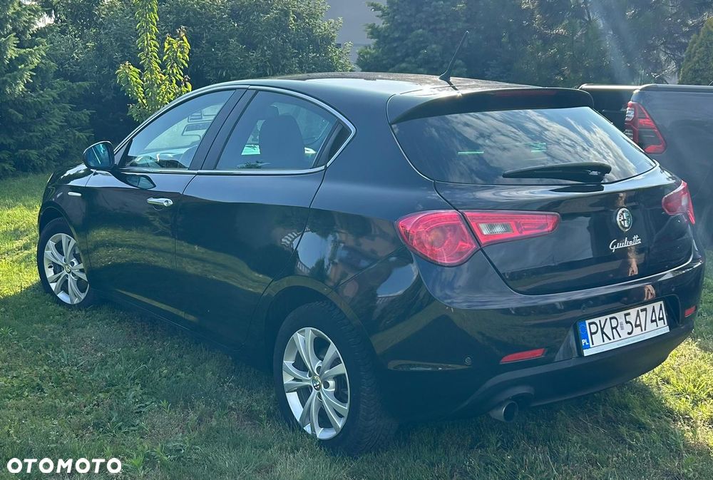 Alfa Romeo Giulietta 1.6 JTDM Veloce - 4