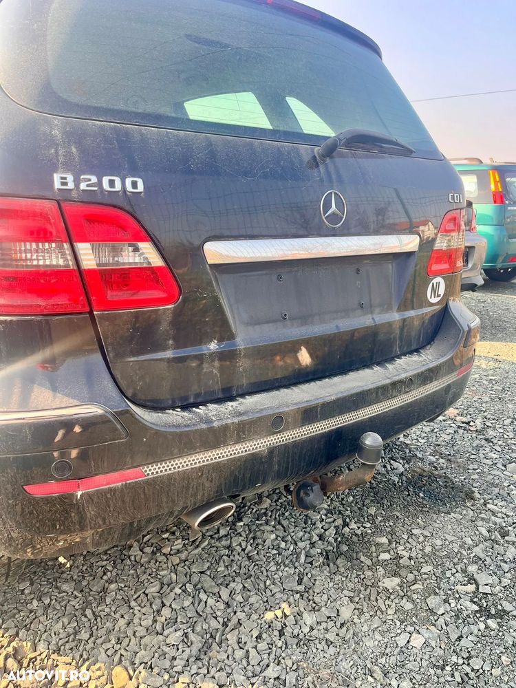 Mercedes-Benz B 200 - 7