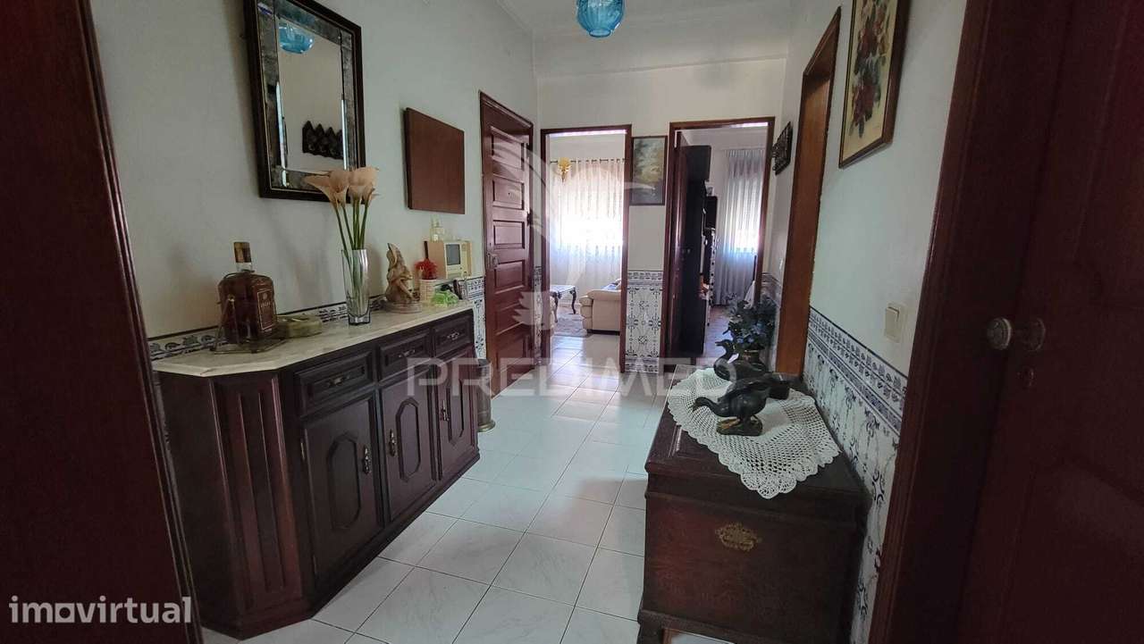 Oportunidade apartamento T2 Alhos Vedros com área exterior - Grande imagem: 2/26