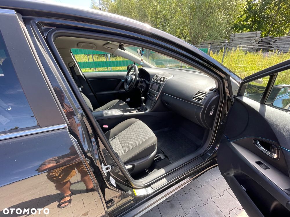 Toyota Avensis 1.8 Comfort - 13