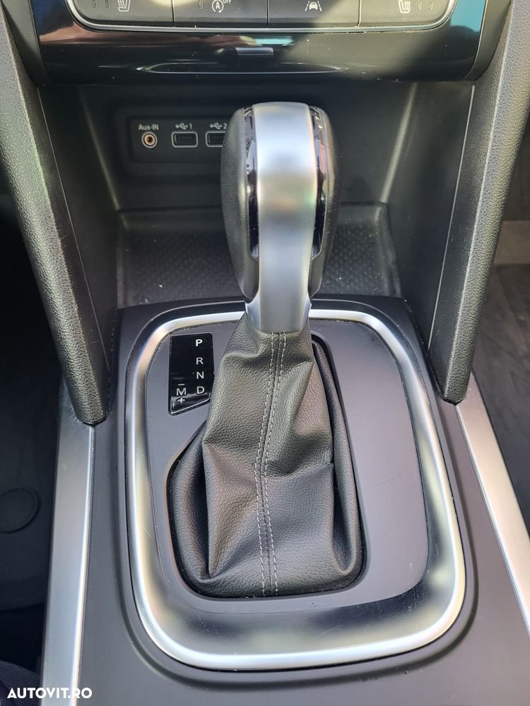 Renault Megane TCE 140 EDC Techno - 19