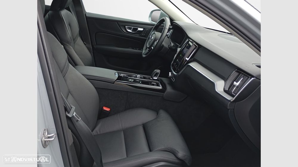 Volvo V60 2.0 T6 AWD TE Plus Bright — fotografia 9