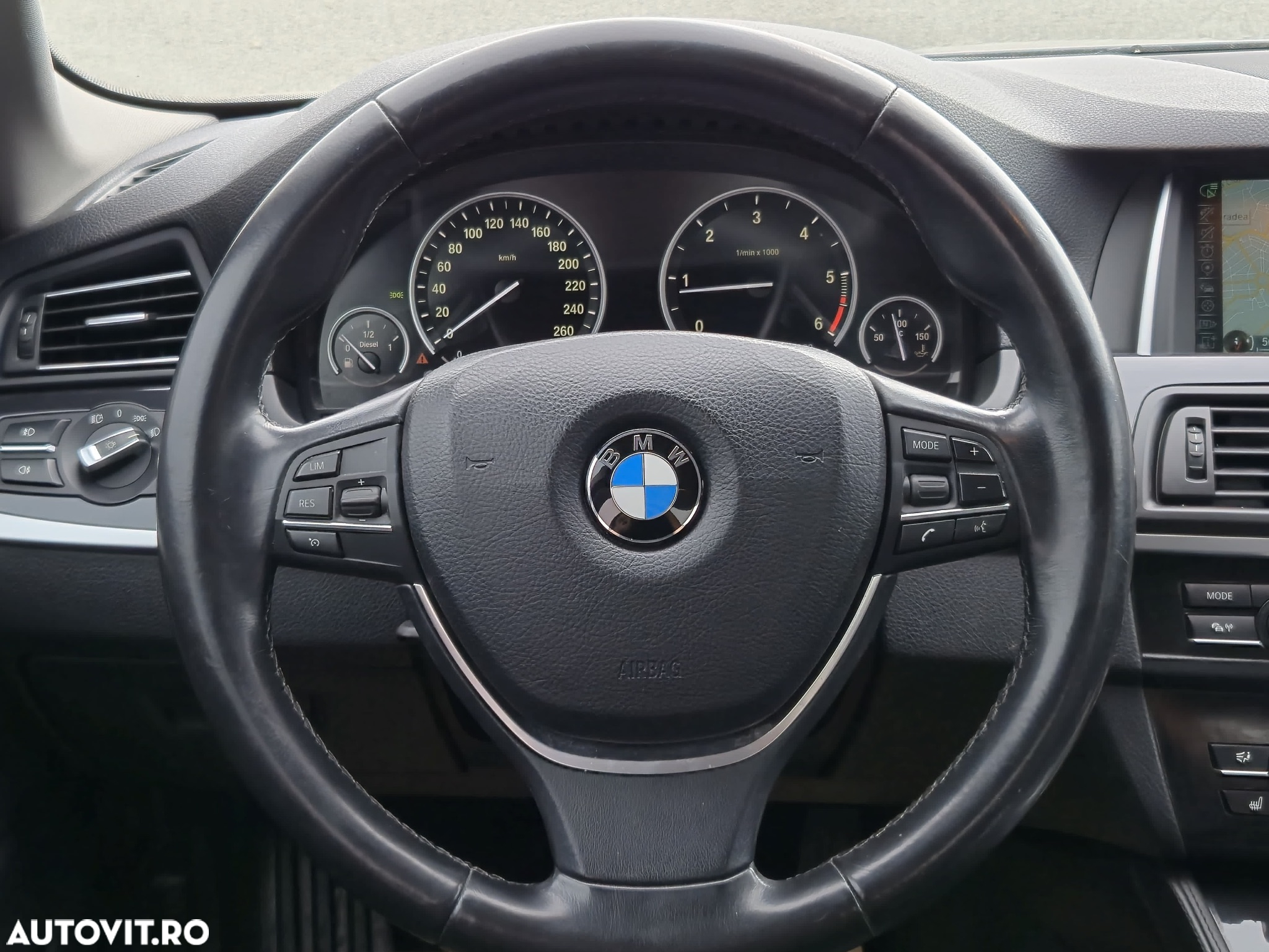 BMW Seria 5 525d Sport-Aut. Luxury Line - 7