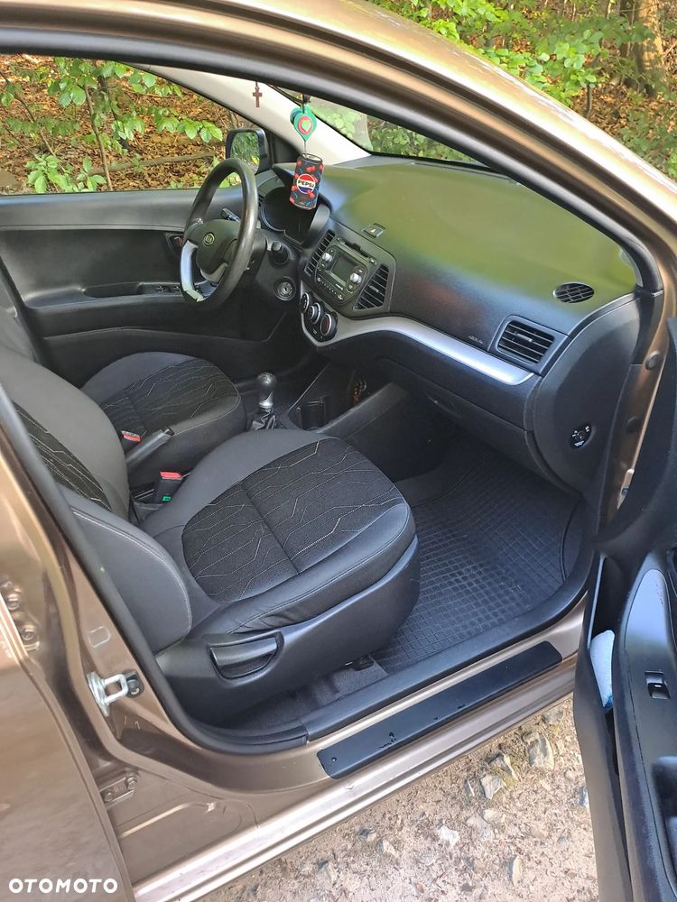 Kia Picanto 1.0 L - 10