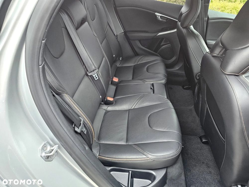 Volvo V40 Cross Country D2 - 24