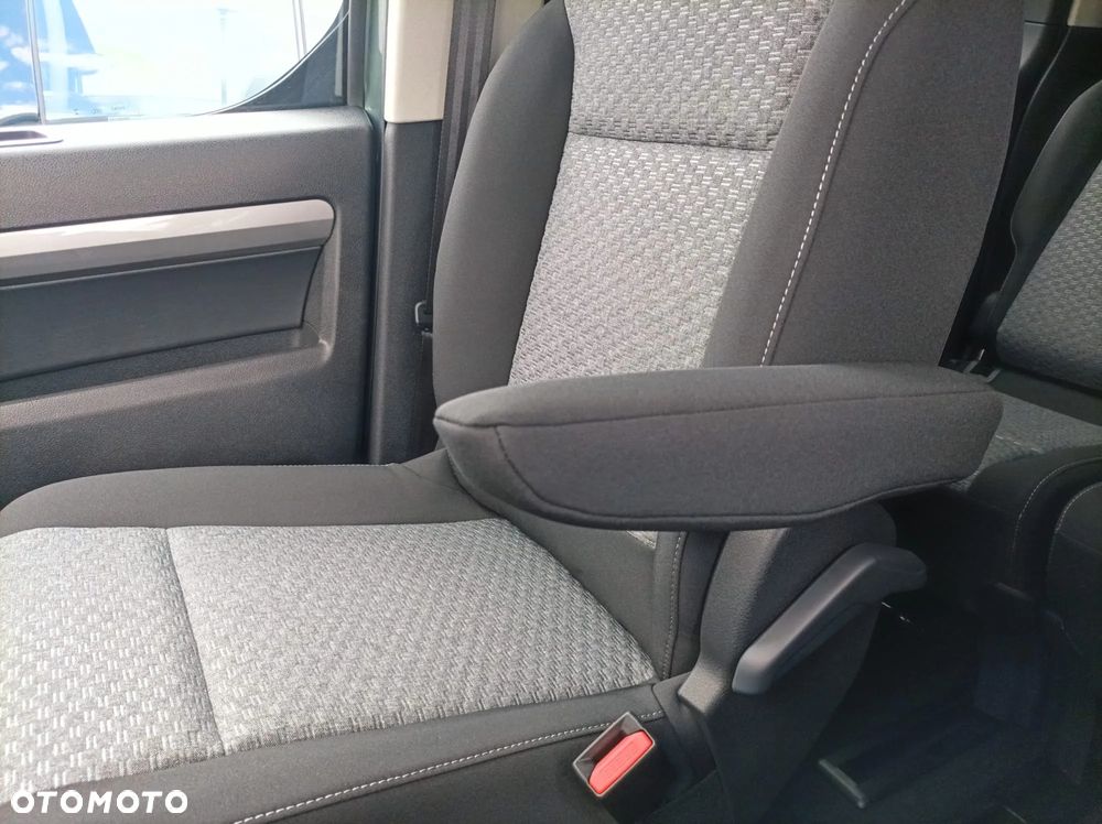 Toyota Proace Verso 2.2 D4-D Long Family - 32