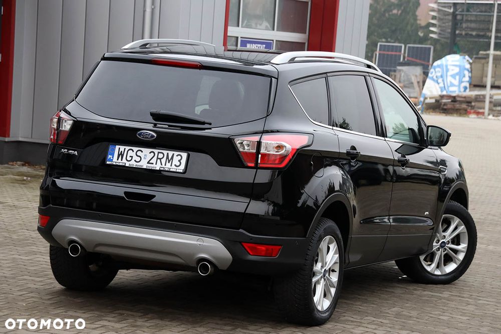 Ford Kuga 2.0 TDCi 4x4 Titanium - 4