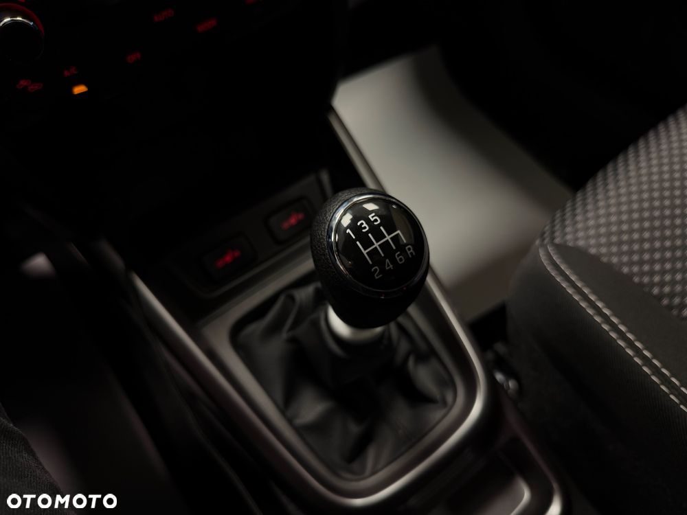 Suzuki Vitara 1.4 Boosterjet SHVS Premium 2WD - 23