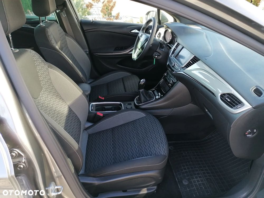 Opel Astra 1.2 T GS Line S&S - 19