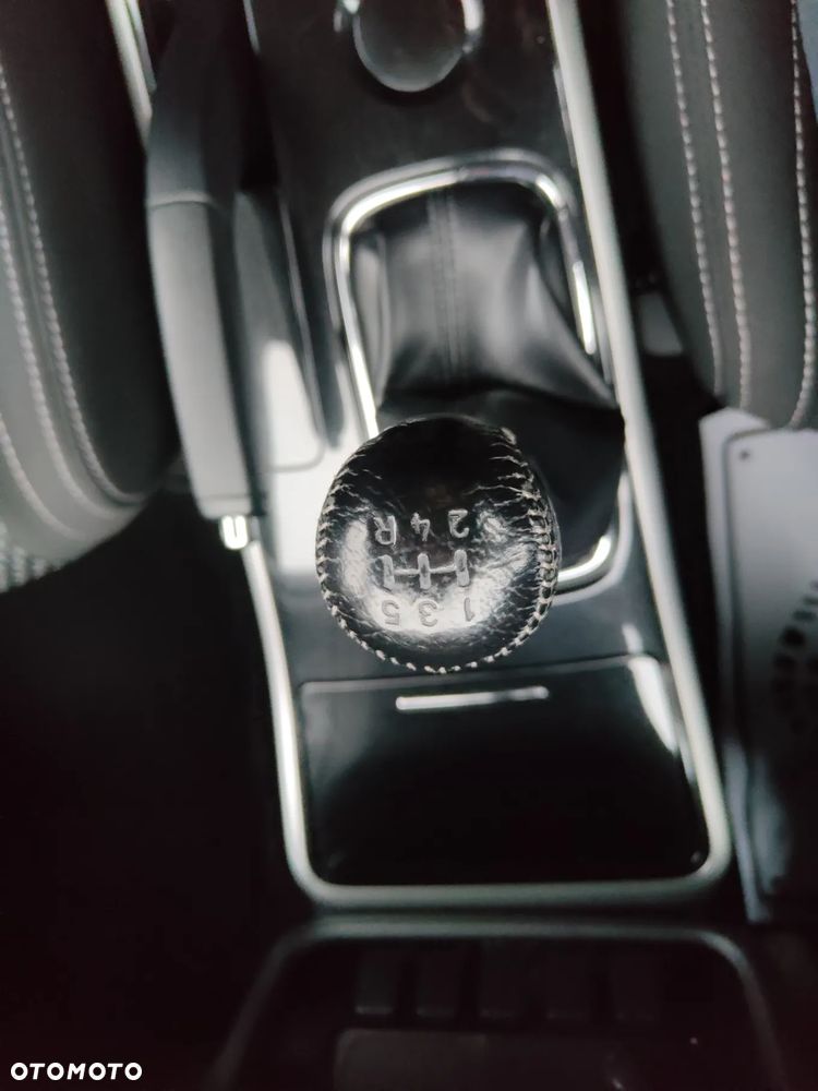 Mitsubishi Outlander 2.0 2WD Invite - 16