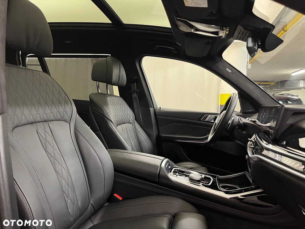 BMW X7 - 34