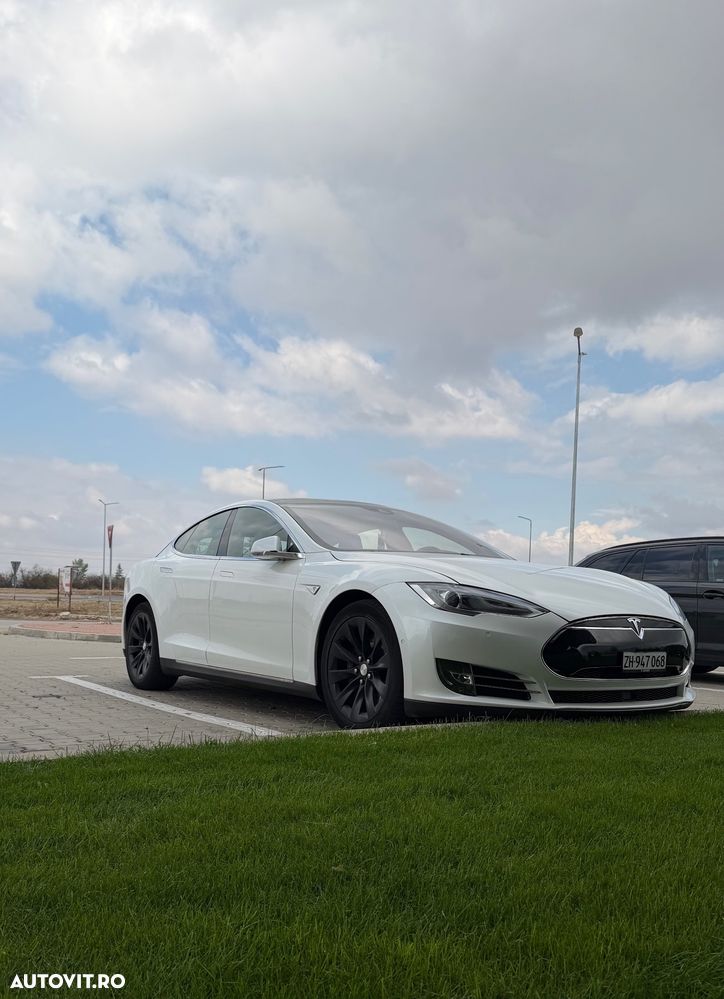 Tesla Model S 90D Allradantrieb Performance - 1