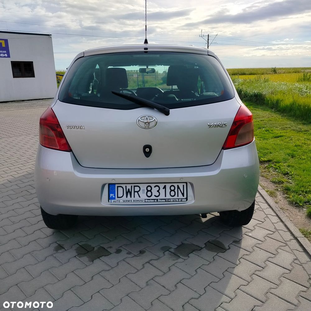 Toyota Yaris 1.0 Luna A/C - 4