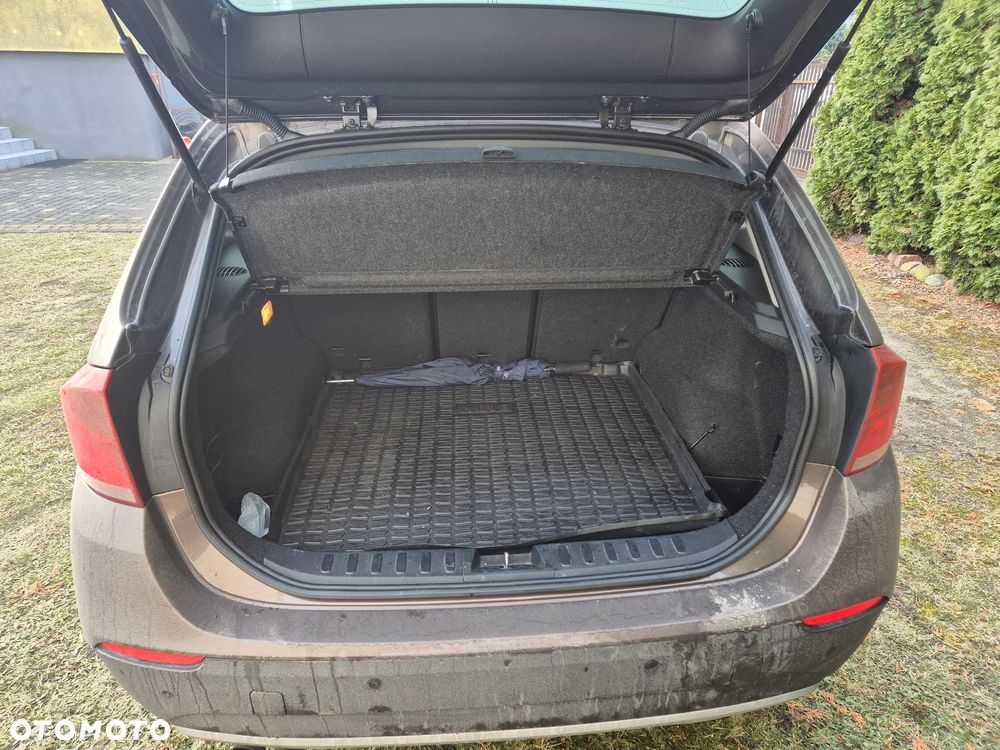 BMW X1 sDrive20i xLine - 12