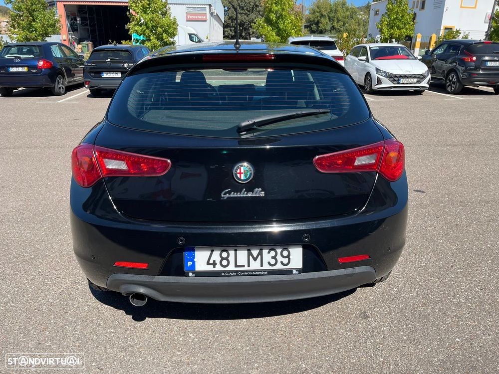 Alfa Romeo Giulietta 1.6 JTDm Distinctive - 4