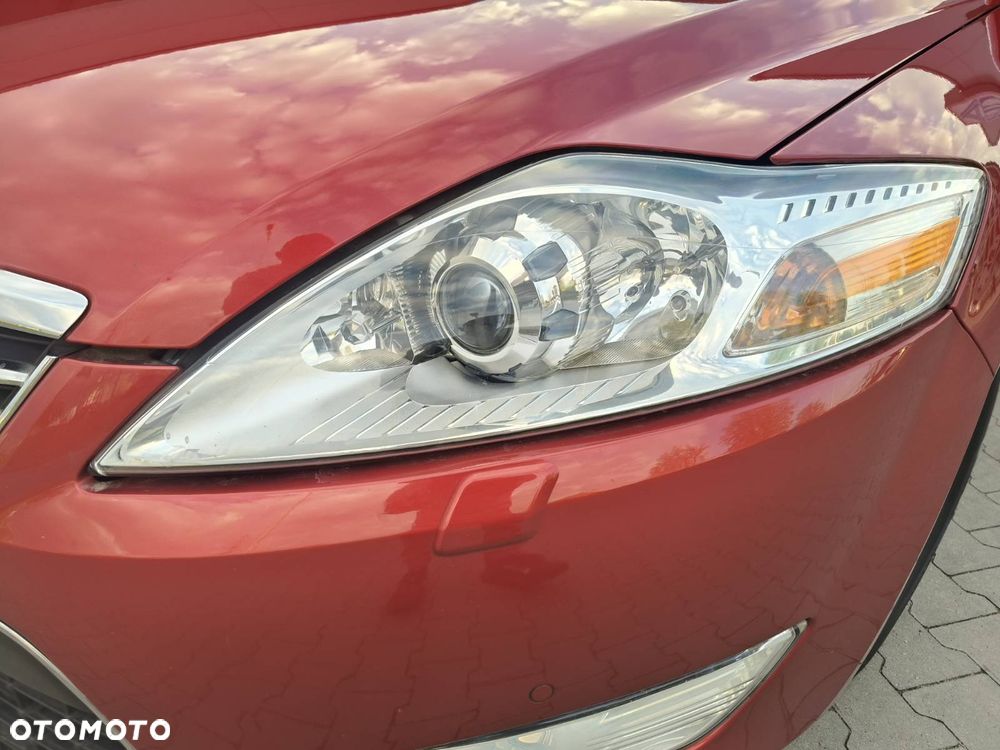 Ford Mondeo 2.3 Ghia - 26